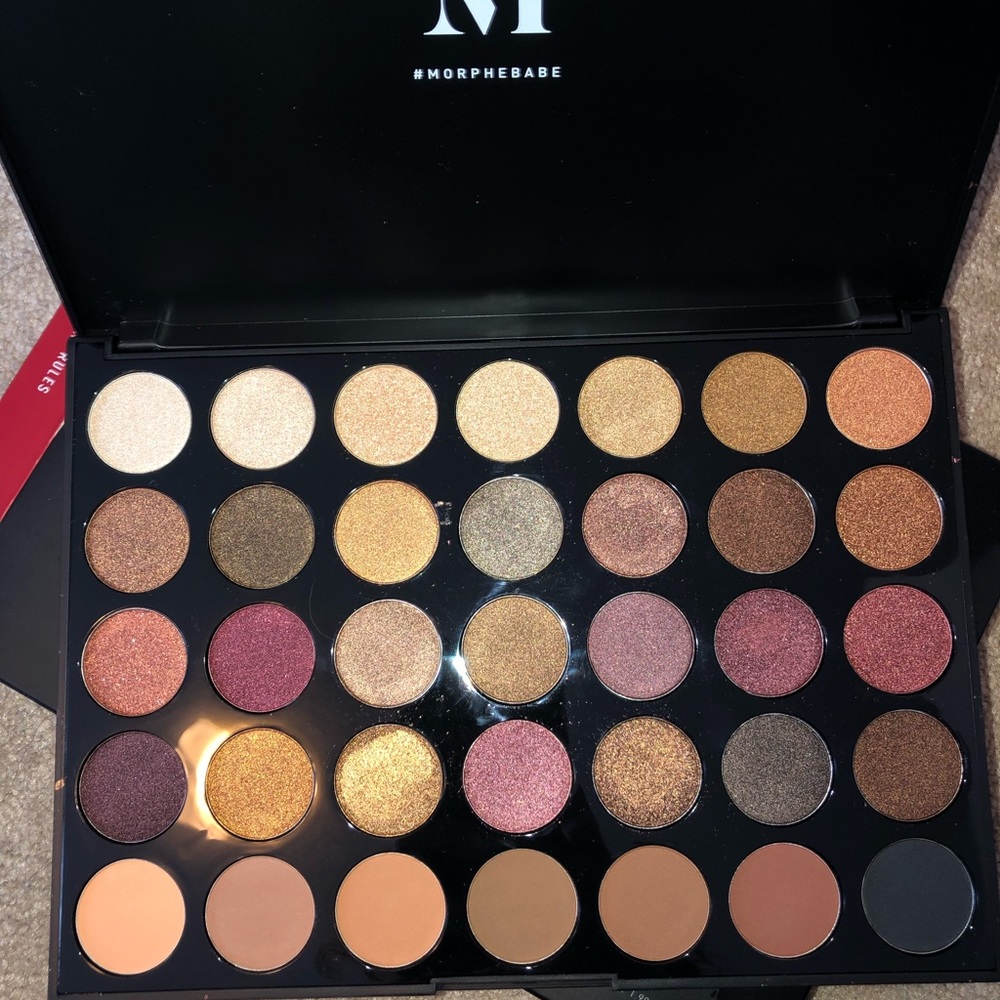 Morphie 35f Fall into Frost eye shadow palate